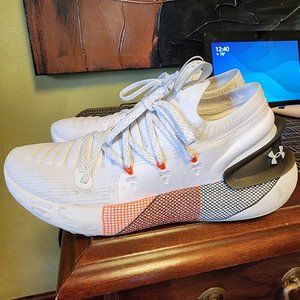 UA HOVR Phantom 3 Launch M9/W10.5